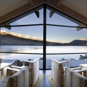 The Rees Hotel And Luxury Apartments Queenstown Interior photo