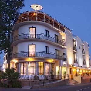 Crown Inn Hotel Nicosia Exterior photo