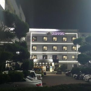 Goodstay Andong Park Hotel Exterior photo