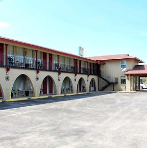 Executive Inn Goliad Exterior photo