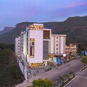 Pai Viceroy Hotel Tirupati Exterior photo