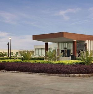 Four Points By Sheraton New Delhi, Airport Highway Hotel Exterior photo