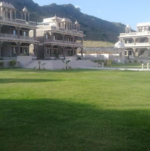 Bhanwar Singh Palace Hokaran Exterior photo