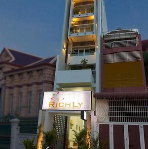 Richly Boutique Hotel Phnom Penh Exterior photo
