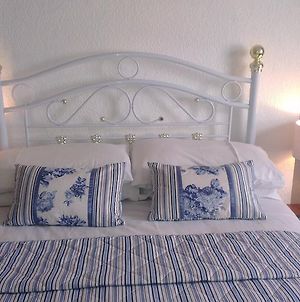 Earl Of Chatham Bed & Breakfast Lostwithiel Room photo
