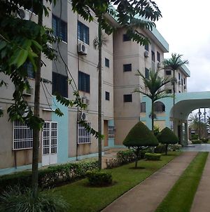 Azur Hotel Yaounde Exterior photo