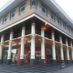 Joy Rest House Hotel Bandar Seri Begawan Exterior photo
