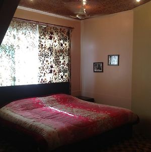 Dal View Resort Srinagar  Exterior photo