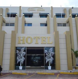 Golden House Hotel & Restaurant Santo Domingo Exterior photo