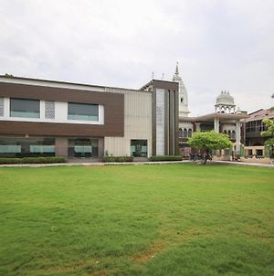 Yashogopal Resortico Vrindavan Exterior photo