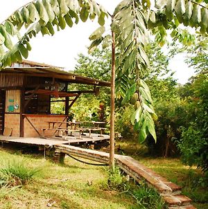 Maracumbo Lodge Mompiche Exterior photo