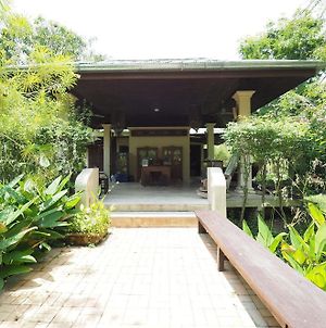 Baan Suan Amphawa Hotel Exterior photo