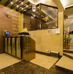 Hotel Sunstar Heights New Delhi Exterior photo