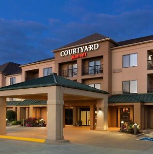 Courtyard By Marriott Bloomington Normal Exterior photo
