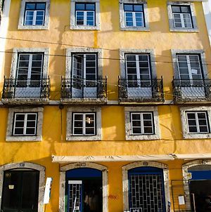 Locals Hostel & Suites Lisbon Exterior photo