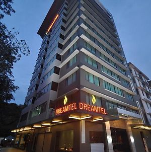Dreamtel Kota Kinabalu Hotel Exterior photo