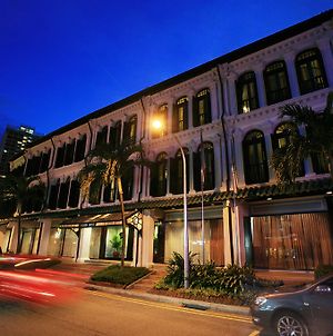Berjaya Singapore Hotel Exterior photo