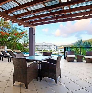 At Waterfront Whitsunday Retreat - Adults Only Aparthotel Airlie Beach Exterior photo