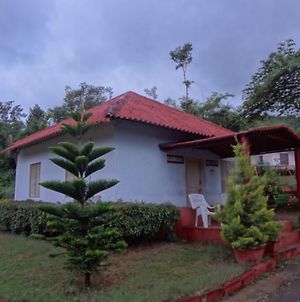 Hotel Veerabhoomi Tourist Village Kushalnagar Exterior photo