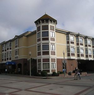 Inn At Rockaway Pacifica Exterior photo