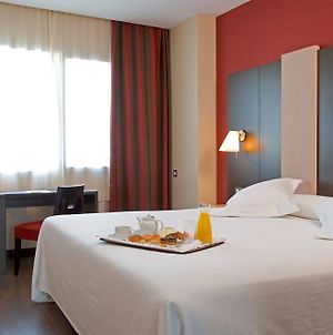 Hotel Agustinos Pamplona Room photo