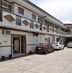 Hotel Real Azteca Chetumal Exterior photo
