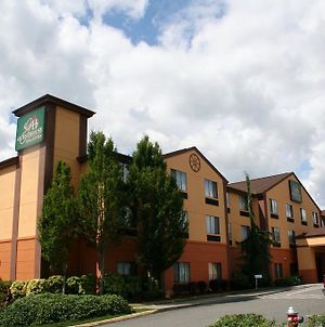 Evergreen Inn And Suites Monroe Exterior photo
