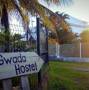 E.Gwada Hostel Le Gosier (Grande-Terre) Exterior photo