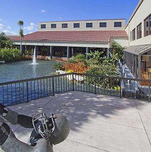 Miami Lakes Hotel Exterior photo