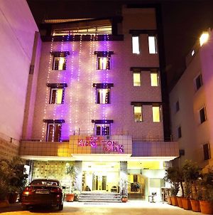 Hotel Kingston Park Near Karol Bagh Metro Station New Delhi Exterior photo