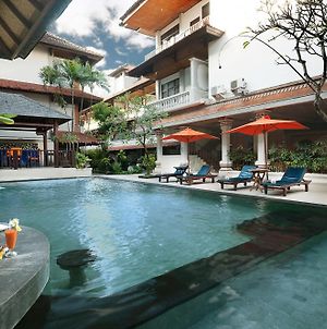 Bali Summer Hotel Kuta  Exterior photo