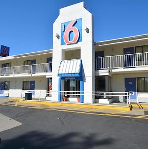 Motel 6 Springfield - Chicopee Exterior photo