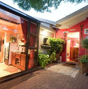 @Flo-Ben Guest House Bloemfontein Exterior photo