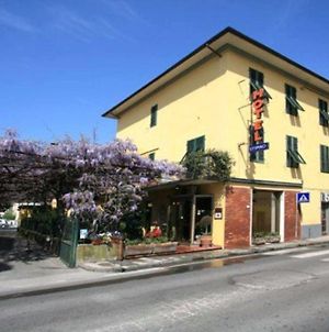 Hotel Stipino Lucca Exterior photo