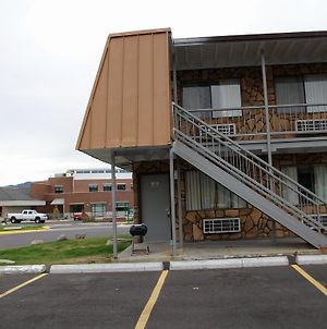 Howard Johnson Missoula Mt Motel Exterior photo