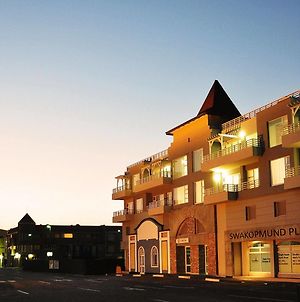 Swakopmund Plaza Hotel Exterior photo