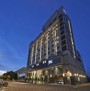 Purest Hotel Sungai Petani Exterior photo