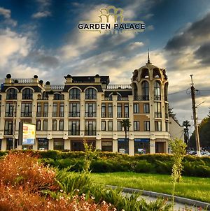 Garden Palace Hotel Zugdidi Exterior photo