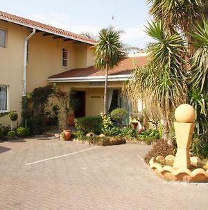 Kalahari Guest House Witbank Exterior photo