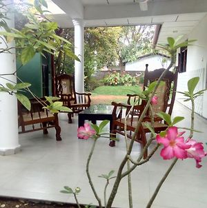 Ceylon Hostel-Galle Unawatuna Exterior photo