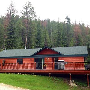 Hanna Creek Lodge Lead Exterior photo