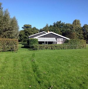 Peaceful Holiday Home Near Centre In Burgh Haamstede Exterior photo
