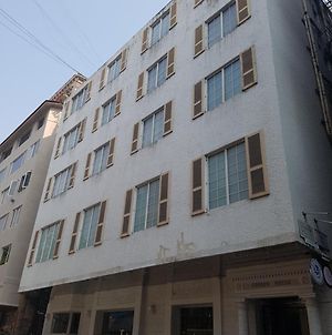 Gordon House Hotel Mumbai Exterior photo