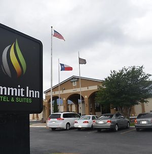 Summit Inn Hotel And Suites San Marcos Exterior photo
