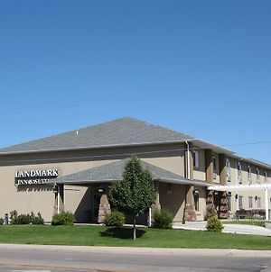 The Landmark Inn And Suites Vernal Exterior photo