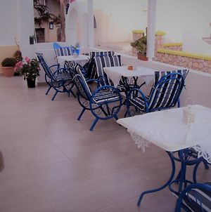 Blue Island Studios & Apartments Perissa (Santorini) Exterior photo