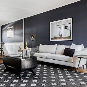 Desirable Galleria Suites By Sonder Houston Room photo