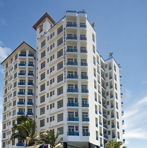 Global Towers Hotel & Apartments Colombo Exterior photo