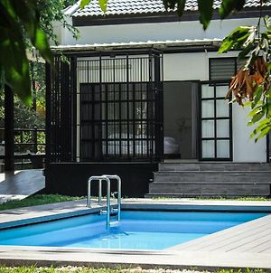 Ban Rub Lom Pool Villa Rayong Exterior photo