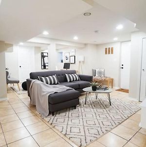 Trendy 1Br Basement With Laundry & Covered Parking - Central Trendy Apartment Dunning Exterior photo
